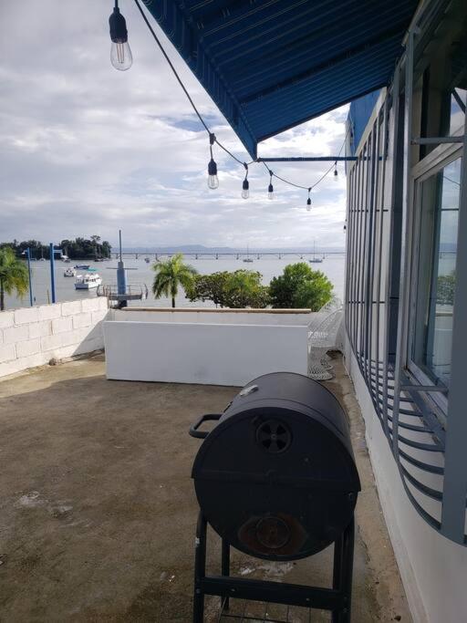 Indy'S Best Bay Frontview In Samana. 外观 照片