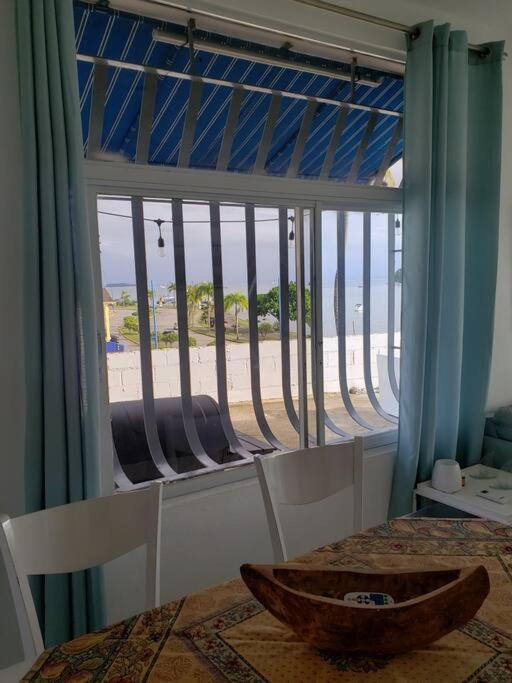 Indy'S Best Bay Frontview In Samana. 外观 照片