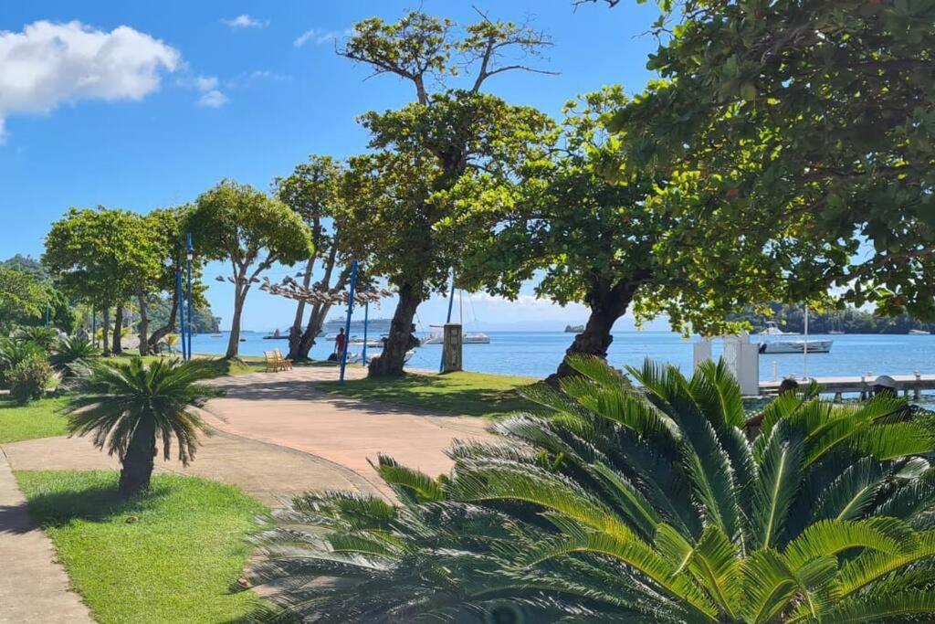 Indy'S Best Bay Frontview In Samana. 外观 照片